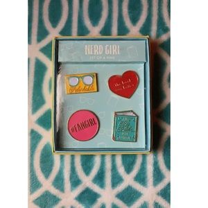 Cute Pins Set For Girls/Readers
